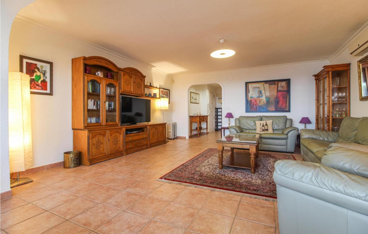 Three-bedroom In Appartement Benidorm